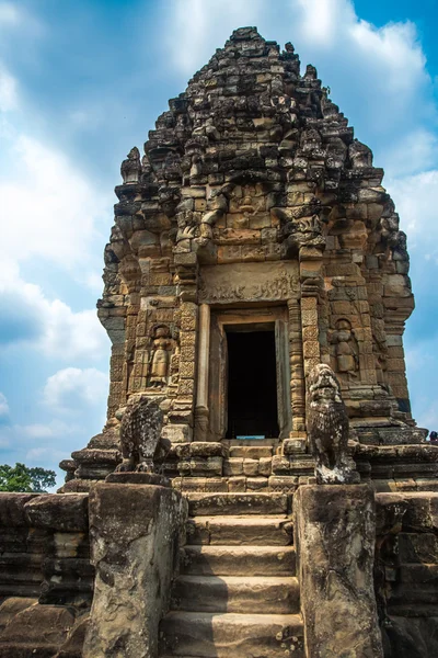 Bakong.The temple complex of Angkor.Cambodia. — Stock Photo, Image