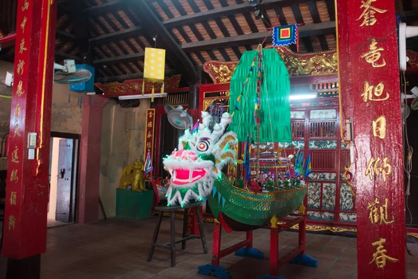 Interiér chrámu velryby. Vietnam. Phan Thiet. Tu van Thuy Communal House — Stock fotografie