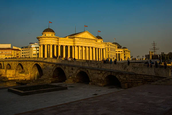 Skopje Nord Macedonia Archäologisches Museum Mazedoniens Und Osmanische Steinbrücke Der — Stockfoto