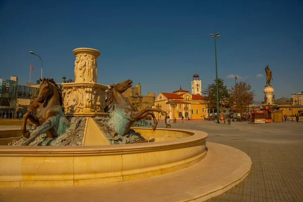 Skopje Północna Macedonia Trzy Fontanny Posągi Konia Filipa Centrum Skopje — Zdjęcie stockowe