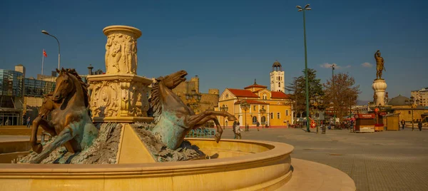 Skopje Nord Macedonia Drei Pferdebrunnen Und Statue Filip Zentrum Der — Stockfoto