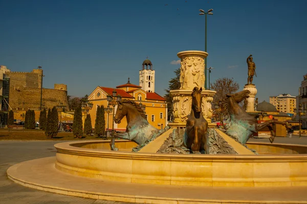 Skopje Północna Macedonia Trzy Fontanny Posągi Konia Filipa Centrum Skopje — Zdjęcie stockowe