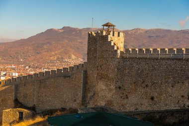 OHRID, NORTH MACEDONIA: Kuzey Makedonya 'daki UNESCO Dünya Mirasları Bölgesi olan Kral Samuel' in Eski Kalesi veya Samuel 'in Ohri' deki Kalesi