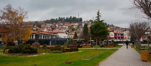 Ohrid North Macedonia オフリドの聖ナウム記念碑 旧市街の桟橋で広場の美しい景色 ユネスコ世界遺産 — ストック写真