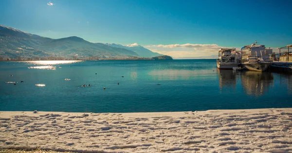 Ohrid Macedonia Del Norte Vista Del Muelle Con Barcos Terraplén — Foto de Stock