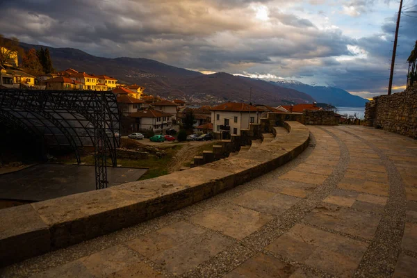 Starożytny Grecki Amfiteatr Północna Macedonia Teatr Ochrydzie Widokiem Stare Miasto — Zdjęcie stockowe