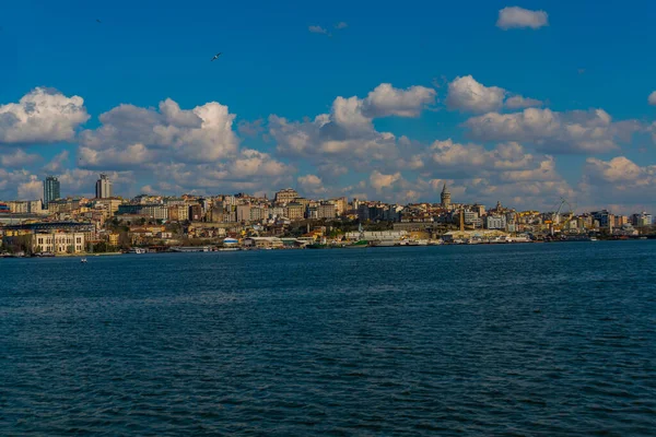 Istanbul Turkey Vacker Utsikt Över Staden Istanbul Soligt Väder Turistbåttur — Stockfoto
