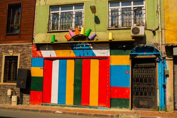 Istanbul Turkey Färgglada Gamla Byggnader Gata Stadsdelen Fatih Istanbuls Gamla — Stockfoto