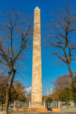 İSTANBUL, TURKEY: İstanbul, Türkiye Hippodromunda Konstantin Obelisk.
