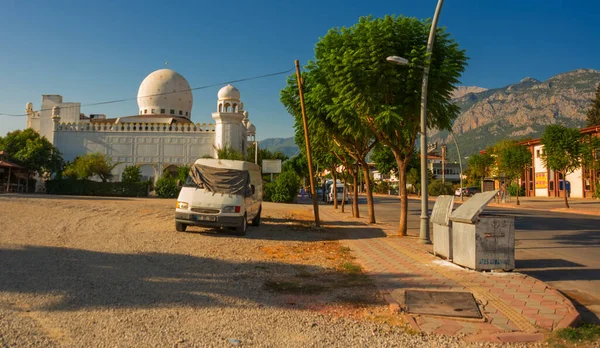 Kemer Τουρκια Όμορφη Πρόσοψη Του Κτιρίου Λουτρού Χαμάμ Στην Πόλη — Φωτογραφία Αρχείου