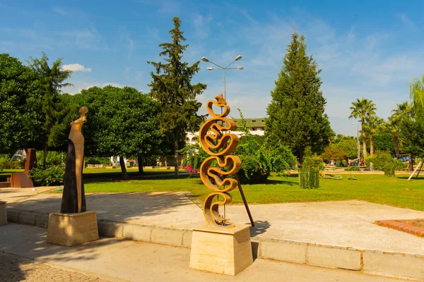 Kemer Turquía Hermosa Escultura Parque Ciudad Kemer Provincia Antalya Turquía — Foto de Stock