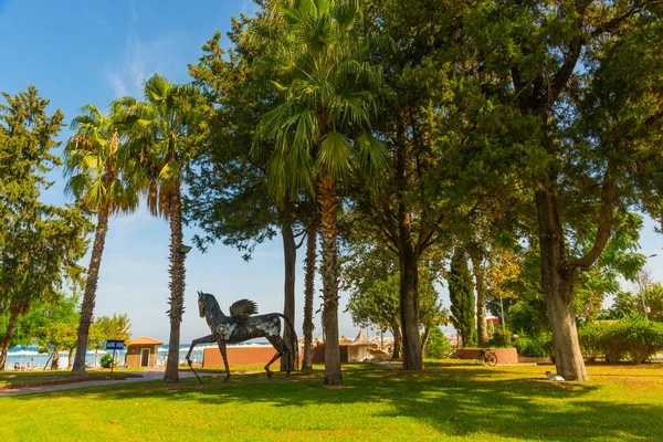 Kemer Turquia Bela Escultura Cavalo Parque Cidade Kemer Província Antalya — Fotografia de Stock