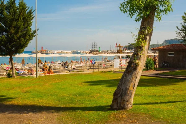 Kemer Türkei Berühmter Central Beach Einem Sonnigen Tag Leuchtturm Mit — Stockfoto