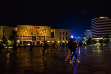 Tiran, ALBANIA: Tiran 'da Ulusal Tarih Müzesi. Tiran Arnavutluk 'un başkenti.