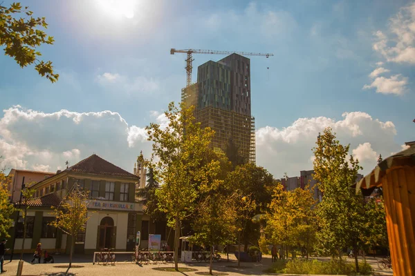 Tirana Albania Barevné Bytové Domy Tiraně Hlavní Město Albánie — Stock fotografie