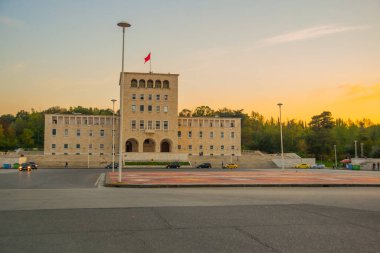 TİRAN, ALBANIA: Tiran Politeknik Üniversitesi Arnavutluk