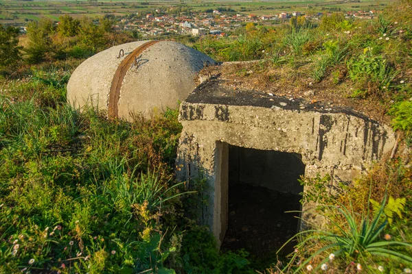 Apollonia Albania Paisaje Con Los Búnkeres Militares Medio Campo Rural —  Fotos de Stock