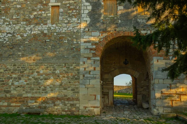 Apollonie Albanie Ancien Mur Pierre Entrée Monastère Pojan Sainte Marie — Photo