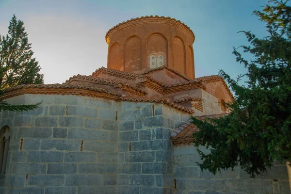 アポロニア アルバニア アポロニアの聖マリア教会を望む美しい風景 — ストック写真