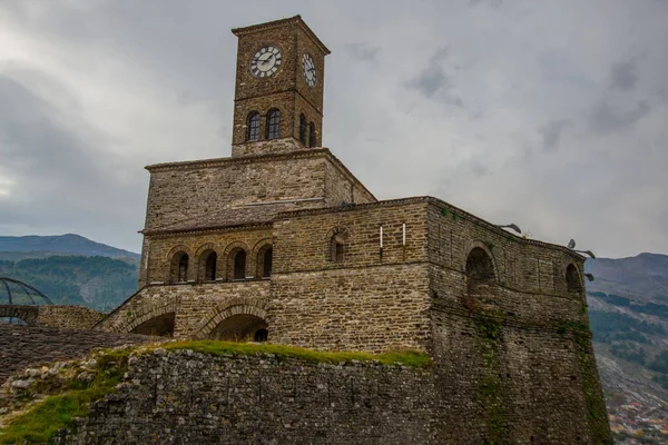 Gjirokastra Albania Stara Wieża Zegarowa Zamku Gjirokastra Lista Światowego Dziedzictwa — Zdjęcie stockowe