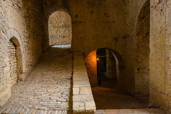 Gjirokastra Albanien Alte Bogeneingänge Innerhalb Der Festung Gjirokastra Unesco Weltkulturerbe — Stockfoto