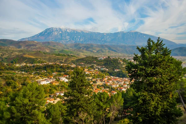 Berat アルバニア そしてアルバニアの街を望む美しい風景 — ストック写真