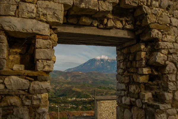 Berat Albania Vista Montaña Desde Ventana Muralla Del Castillo Berat —  Fotos de Stock