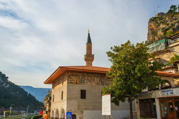 Berat Albânia Vista Antiga Mesquita Solteiros Berat Albânia Mesquita Está — Fotografia de Stock