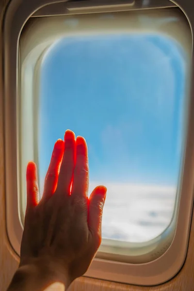 Vista Dal Finestrino Aereo Reazione Alto Sul Cielo Blu Bellissimo — Foto Stock