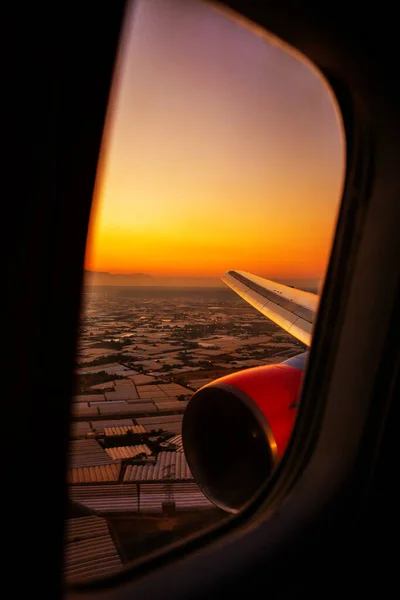 Vista Dal Finestrino Aereo Reazione Alto Sul Cielo Blu Bellissimo — Foto Stock