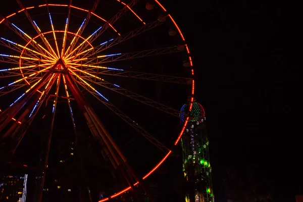 Batumi Georgia Nachtlandschap Met Alfabetische Toren Reuzenrad Attractie Verlichting Batumi — Stockfoto