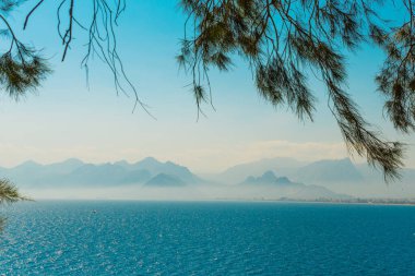 ANTALYA, TURKEY: Türkiye 'nin Antalya kentindeki Akdeniz ve dağlarda güzel manzara.