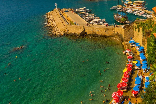 Antalya Türkei Schöner Mermerli Strand Mit Klarem Blauem Wasser Der — Stockfoto