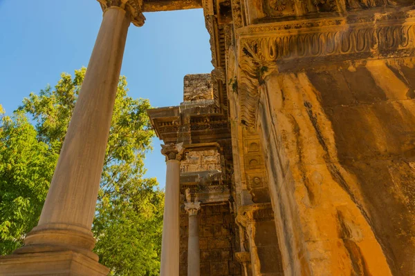 アンタルヤ トルコ エイドリアン ゲート 大理石や石灰岩の古代の古代の建設 アンタルヤ トルコ — ストック写真