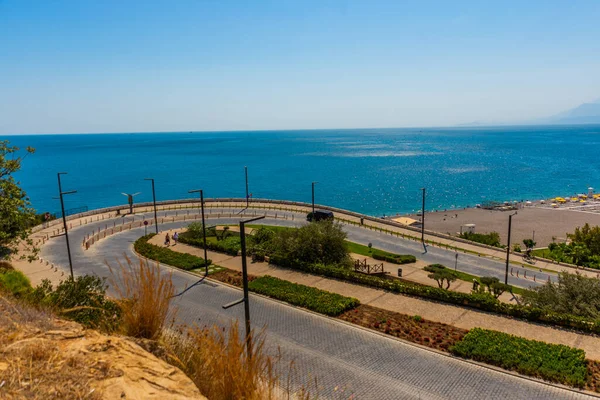 Antalya Turkey Serpentine Road Leads Konyaalti Beach Sunny Summer Day — Stock Photo, Image