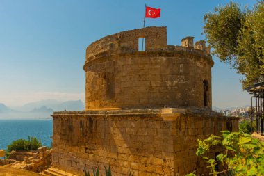 ANTALYA, TURKEY: Tarihi Antalya kentinde Hidirlik Kulesi, Karaalioğlu Parkı