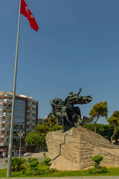 Monumen Mustafa Kemal Ataturk Pusat Kota Antalya Pendiri Republik Turki — Stok Foto