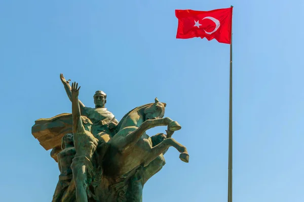 Antalya Turkey Statuia Lui Mustafa Kemal Ataturk Din Antalya Fondatorul — Fotografie, imagine de stoc