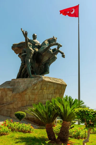 Antalya Turquia Monumento Ataturk Centro Cidade Antalya Fundador República Turca — Fotografia de Stock