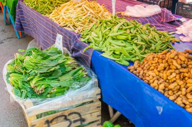ANTALYA, TURKEY: Türkiye 'nin Antalya kentinde geleneksel Türk pazarı.
