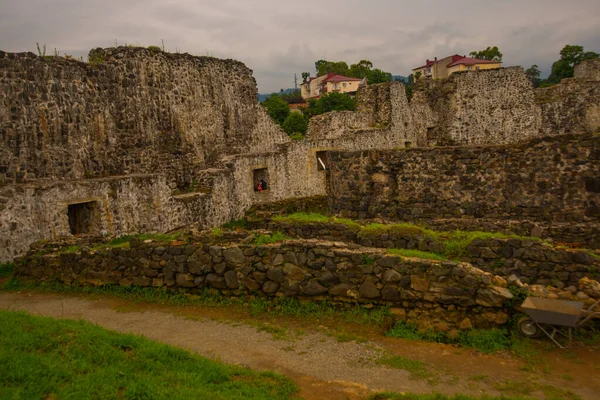 Tsikhisdziri Georgia View Old Fortress Peter Tsikhisdziri Cloudy Summer Day — Stock Photo, Image