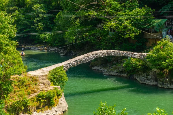 Batumi Georgia Hermoso Puente Arco Piedra Reina Tamara Cerca Del —  Fotos de Stock