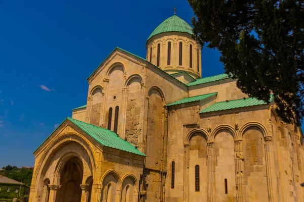 Kutaisi Georgia Paesaggio Con Vista Sull Antica Cattedrale Ortodossa Bagrati — Foto Stock