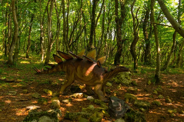 Sataplia Kutaisi Imereti Georgia Dinosauří Socha Parku Přírodní Rezervaci Sataplia — Stock fotografie