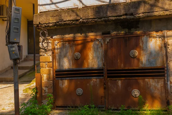 Kutaisi Georgia Traditional Georgian Gate Street Old District Kutaisi — Stock Photo, Image