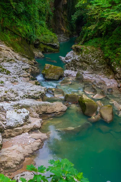 Martvili Canyon Γεωργια Ποταμός Abasha Γαλαζοπράσινα Νερά Στο Φαράγγι Martvili — Φωτογραφία Αρχείου