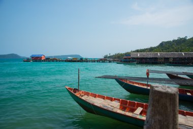 Deniz ve Kamboçya'daki adalar.