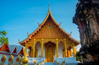 Laos tapınakta.