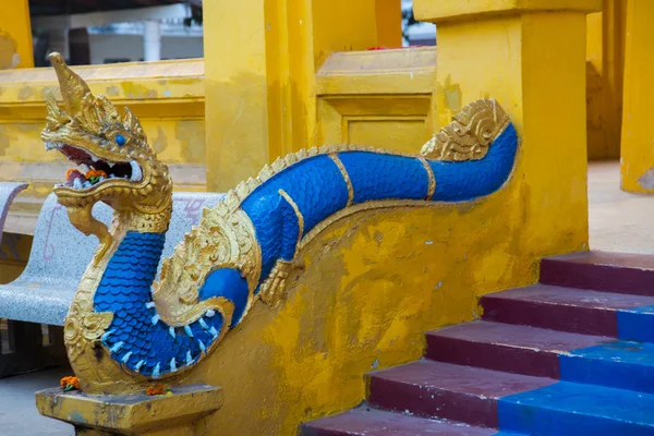 The dragon at the temple. — Stock Photo, Image