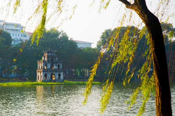 Temple bouddhiste au Vietnam dans la capitale du Vietnam à Hanoi — Photo